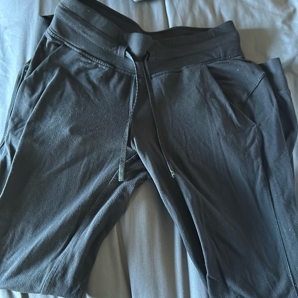Lululemon joggers